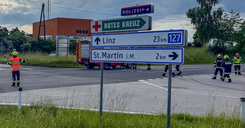 Frühmorgenlicher Unfall auf der B127