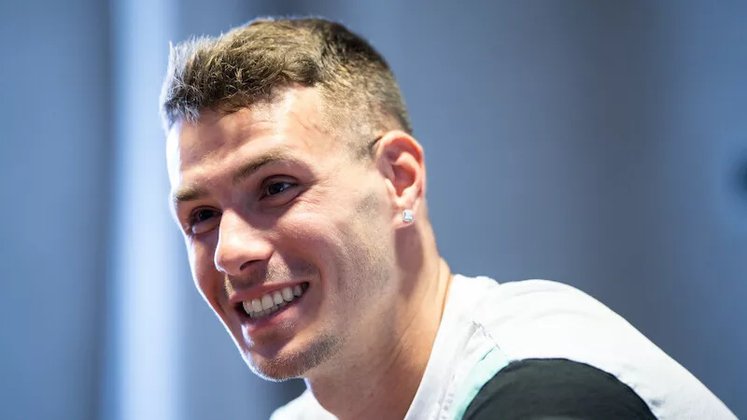 Nicht nach Deutschland! Florucz wechselt zu CL-Fixstarter