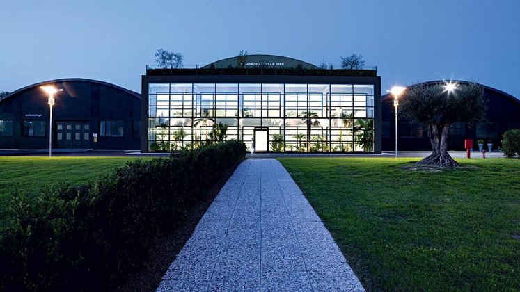 Laufen übernimmt Antonio Lupi Roca steigt ins Luxussegment ein