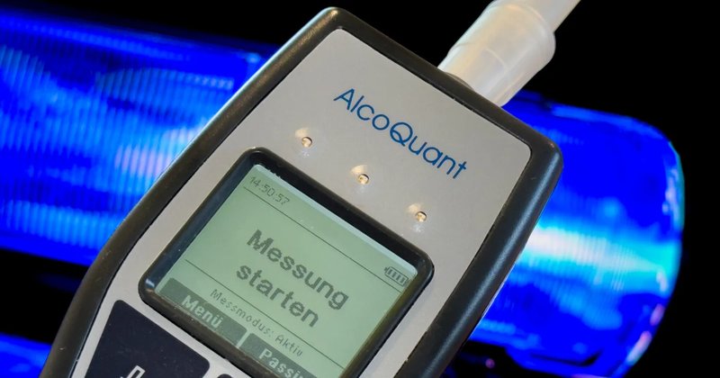 Alkohol- und suchtgiftbeeinträchtigt hinterm Steuer