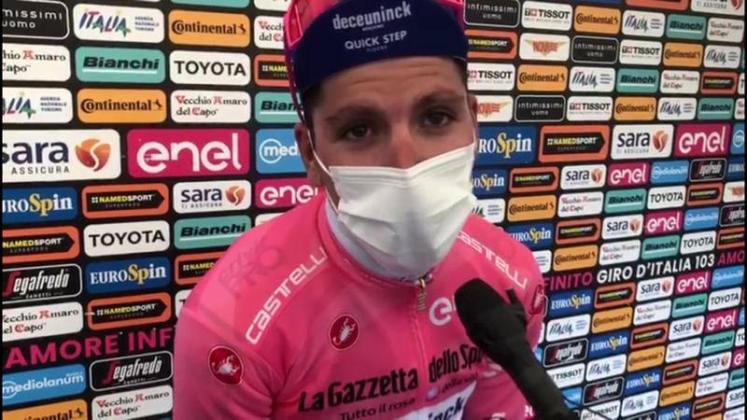 La maglia rosa Almeida: “Nibali attaccherà, ne sono certo”