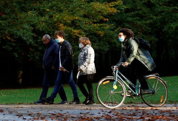 Bruselas declara el toque de queda cuando Bélgica registra su récord de casos diarios