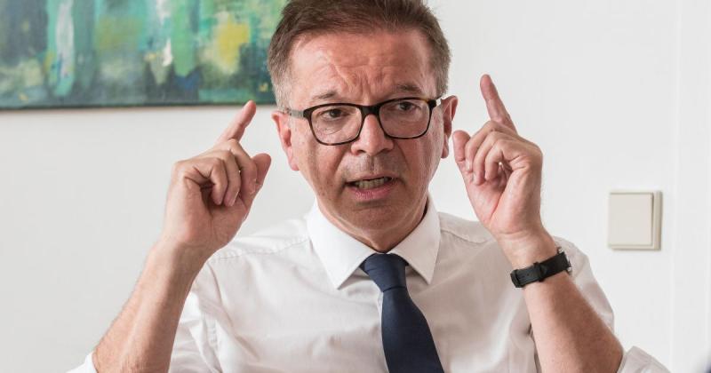 Anschober glaubt weiter an Schutzimpfung bis Februar 2021