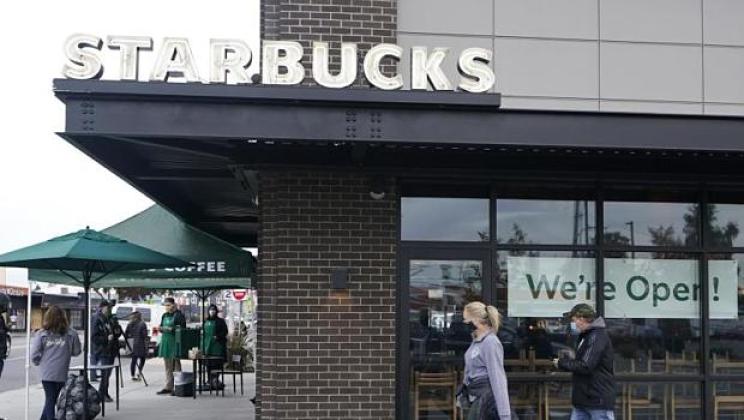 Starbucks erleidet wegen Corona Gewinneinbruch