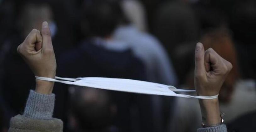 Frankreich entschärft strikte Corona-Einschränkungen