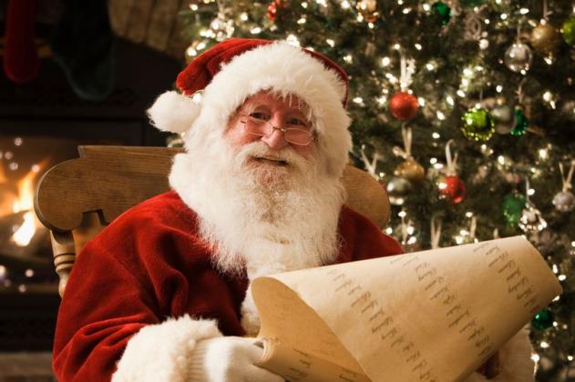 Mum slammed for leaving coal in kids' stockings with savage note from Santa