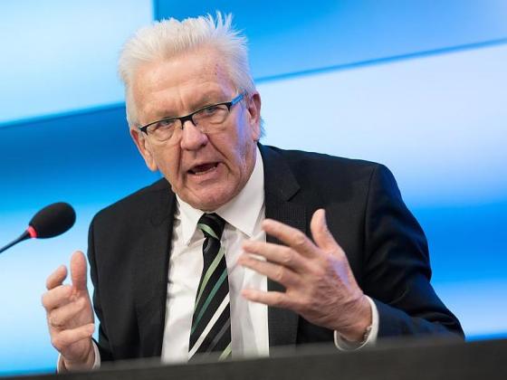 Ministerpräsident Kretschmann: Selbst der schwäbische Landesvater singt das "Badnerlied"